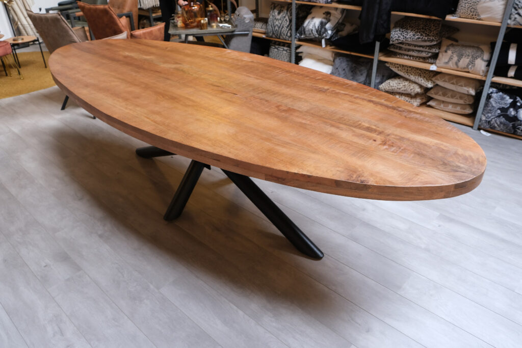 Veroorloven ingewikkeld Draai vast Ovale tafel mangohout 300 cm | aktiewonen.nl