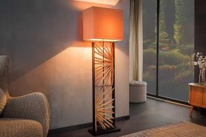 images/productimages/small/staande-lamp-euphoria-hout-beige-165cm-02.jpg